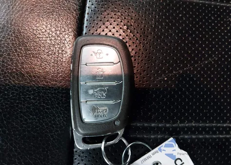 2014 Hyundai Tucson Limited z USA, uszkodzony, nr VIN KM8JUCAG8EU885016